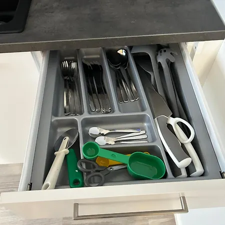 Kyllikinsola 18 B4 Naeppaerae 29 Nelioeinen Rivitaloyksioe 1-4 Henkiloeae Apartament *