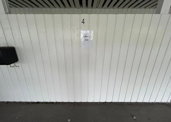 Kyllikinsola 18 B4 Naeppaerae 29 Nelioeinen Rivitaloyksioe 1-4 Henkiloeae Lägenhet Seinäjoki